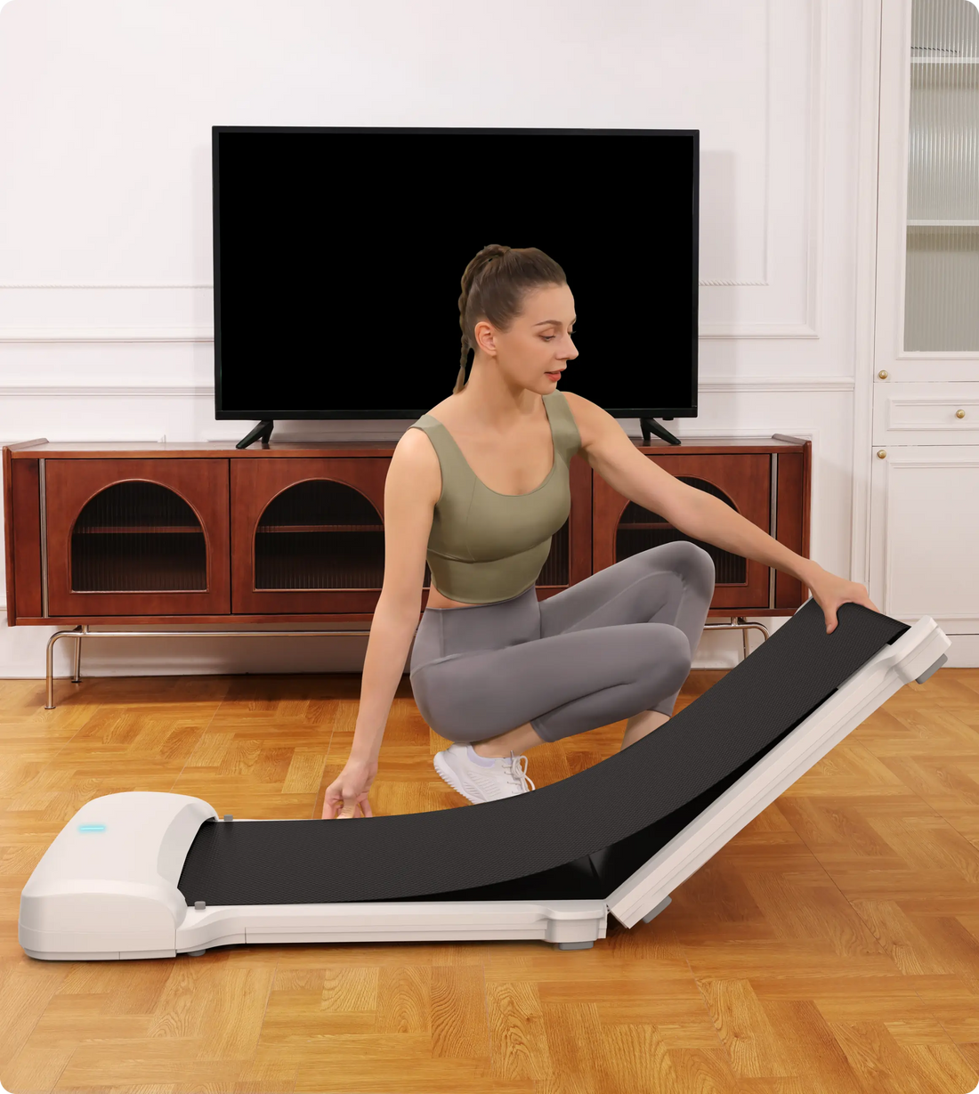 <strong>180° FOLDING FOR MODERN LIVING</strong>
